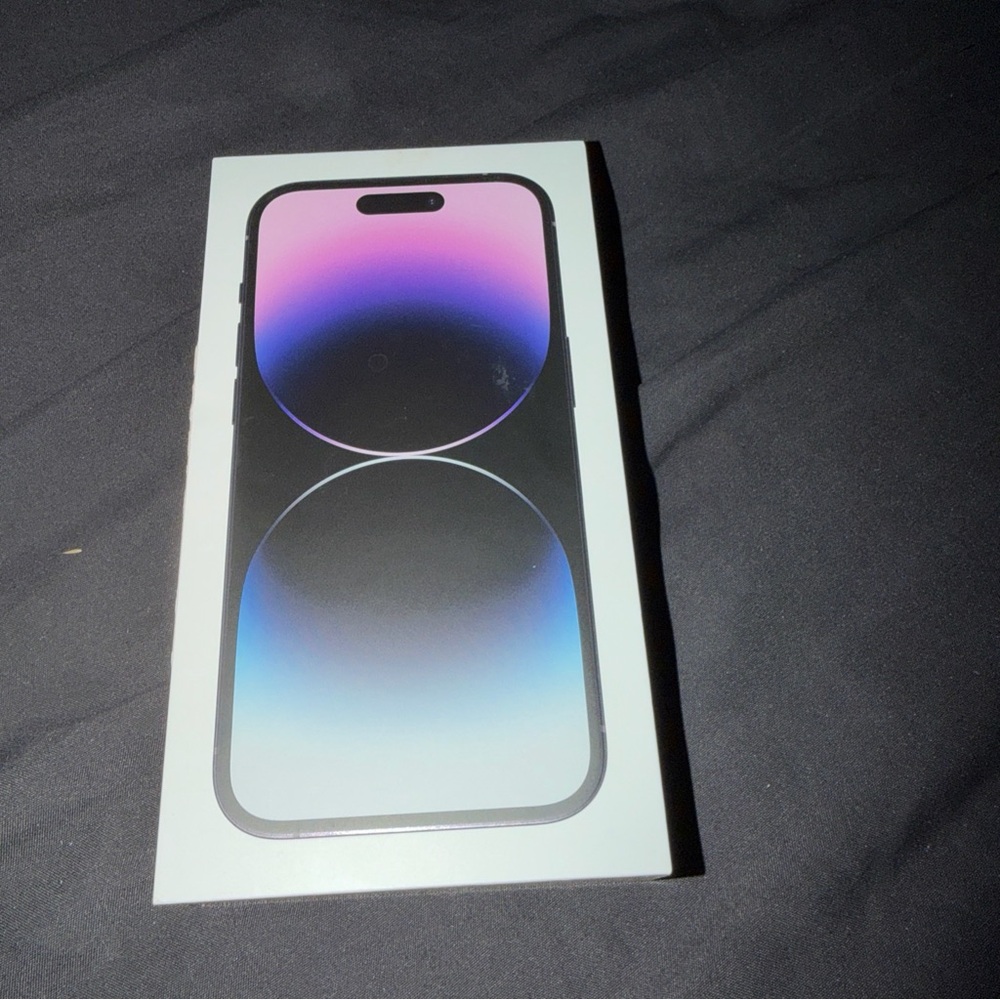 Apple 14 pro 1TB in deep purple